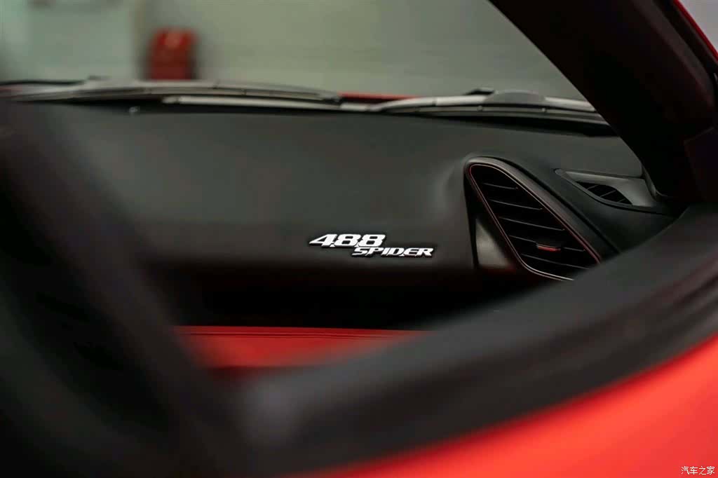 Ferrari 488, 2017 12