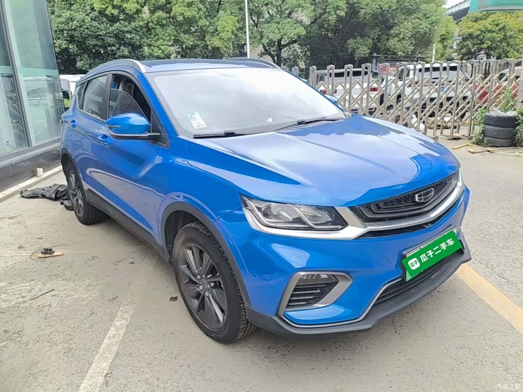Geely Coolray, 2021 4