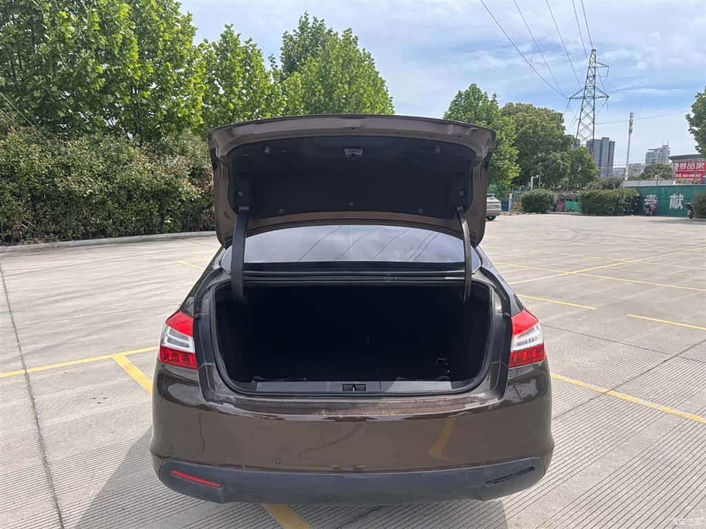 Peugeot 408, 2016 все фото