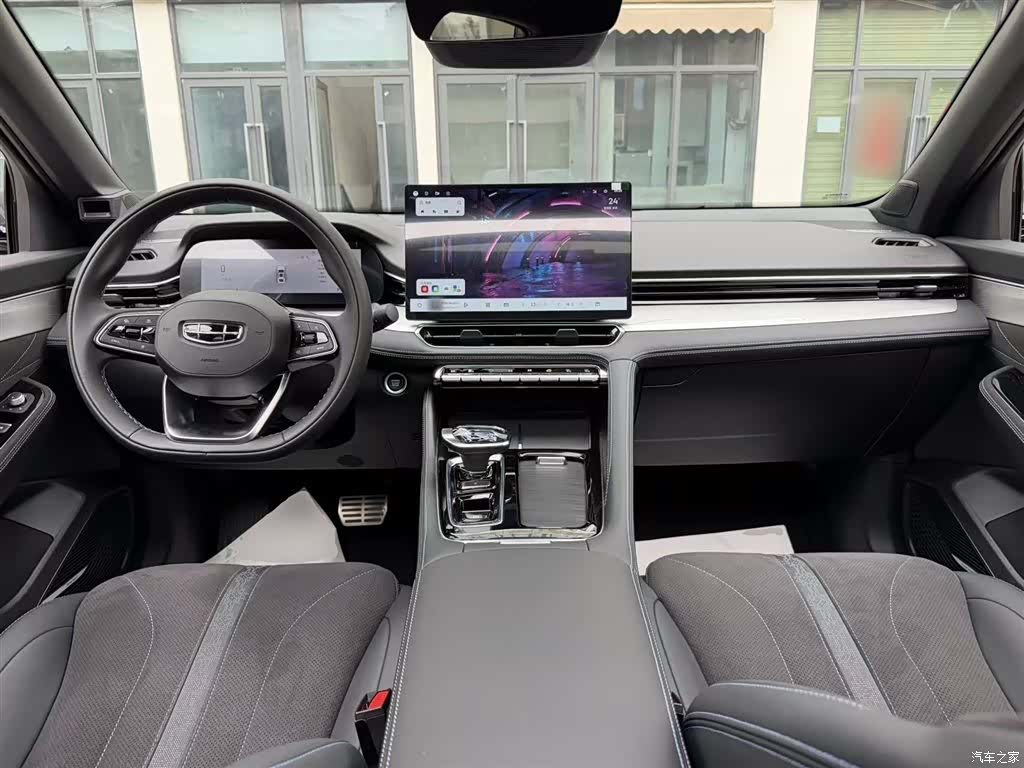 Geely Preface, 2025 10