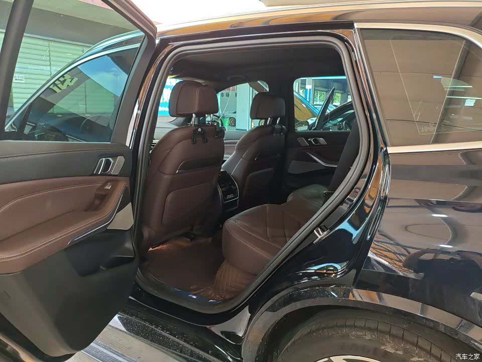 BMW X5, 2023 9