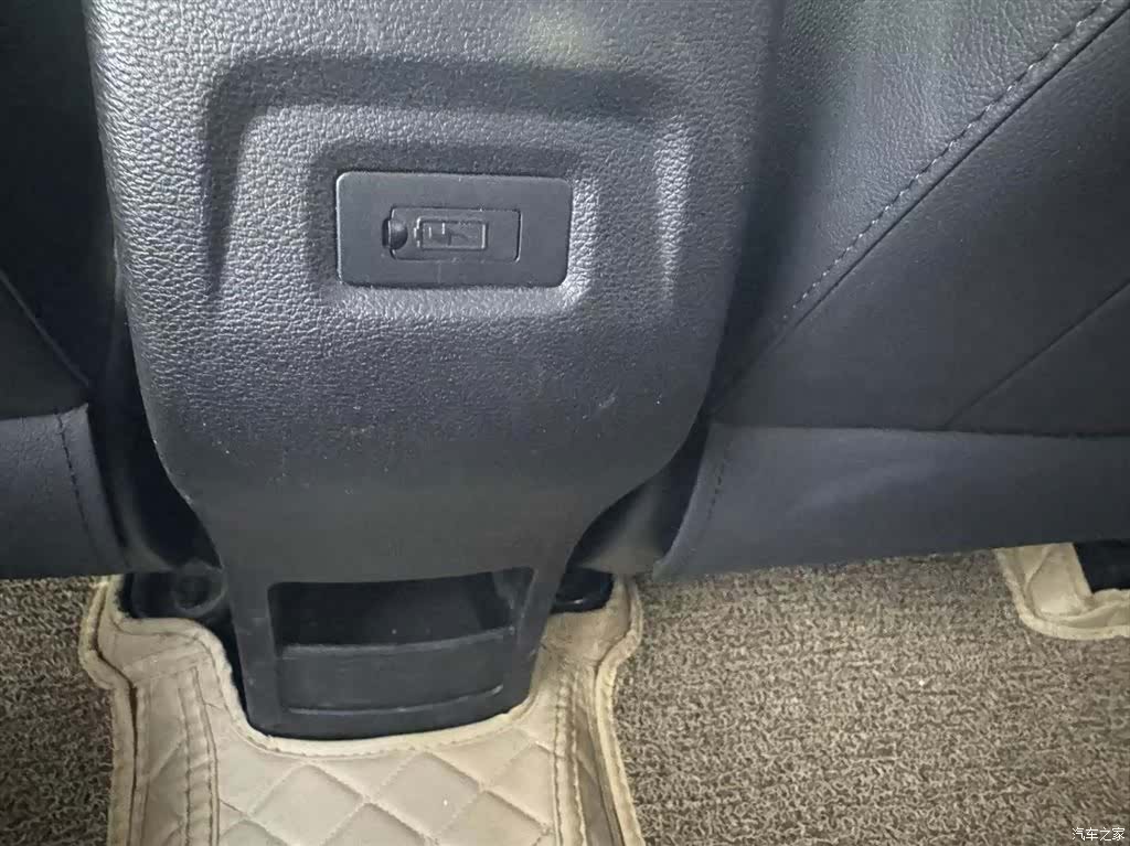 Geely X3, 2022 10