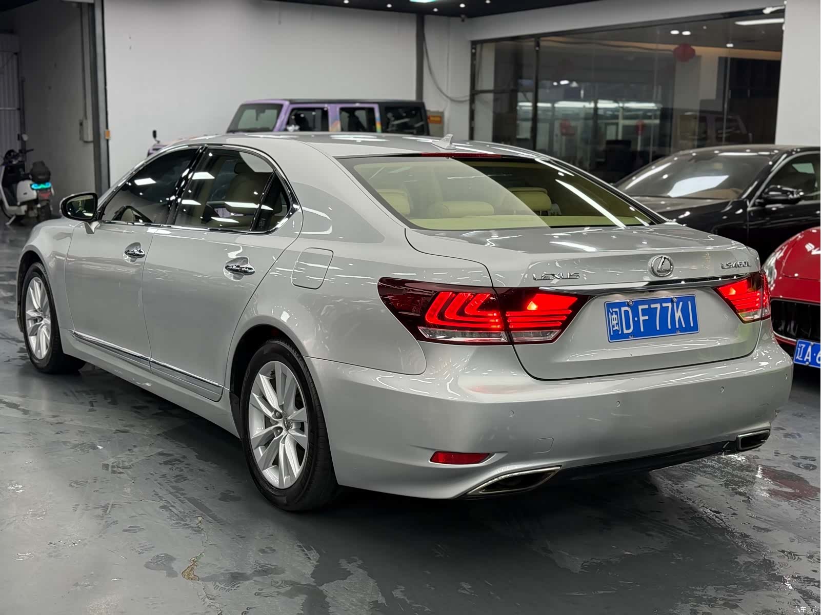 Lexus LS, 2013 6