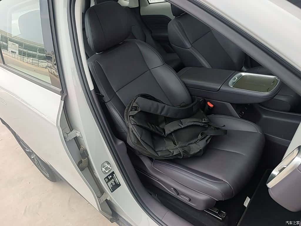 Leapmotor B10, 2025 25