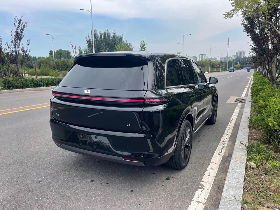 Li Auto Ideal L8