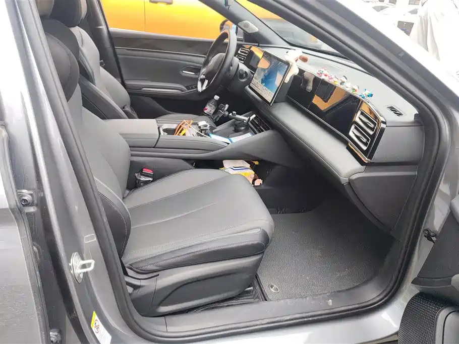 BYD Qin L