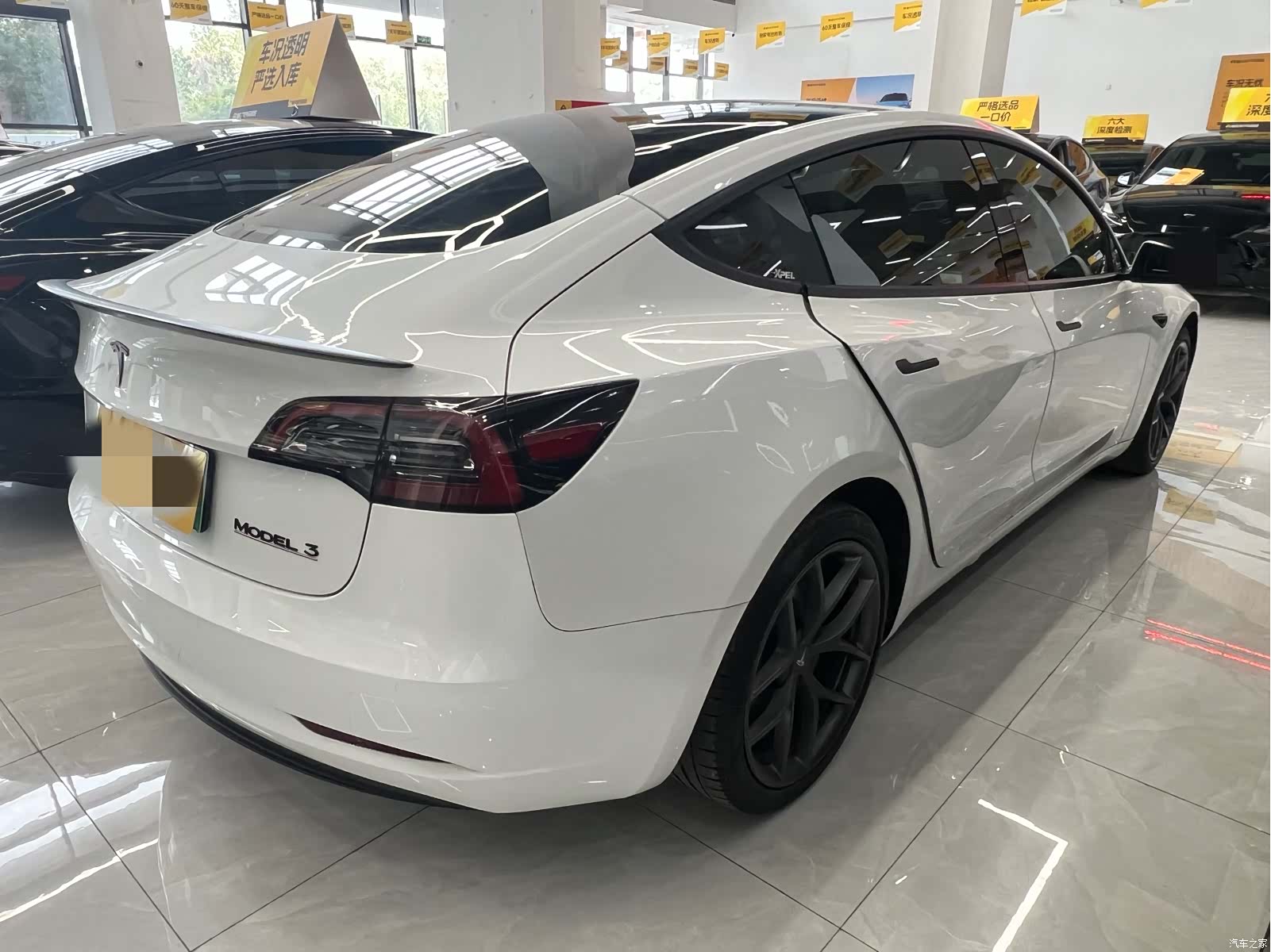 Tesla Model 3, 2022 4