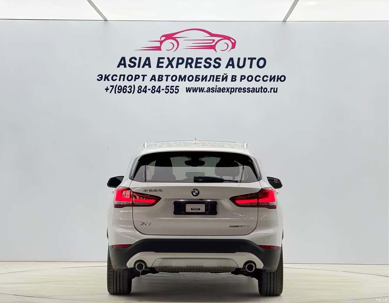 BMW X1, 2022 все фото