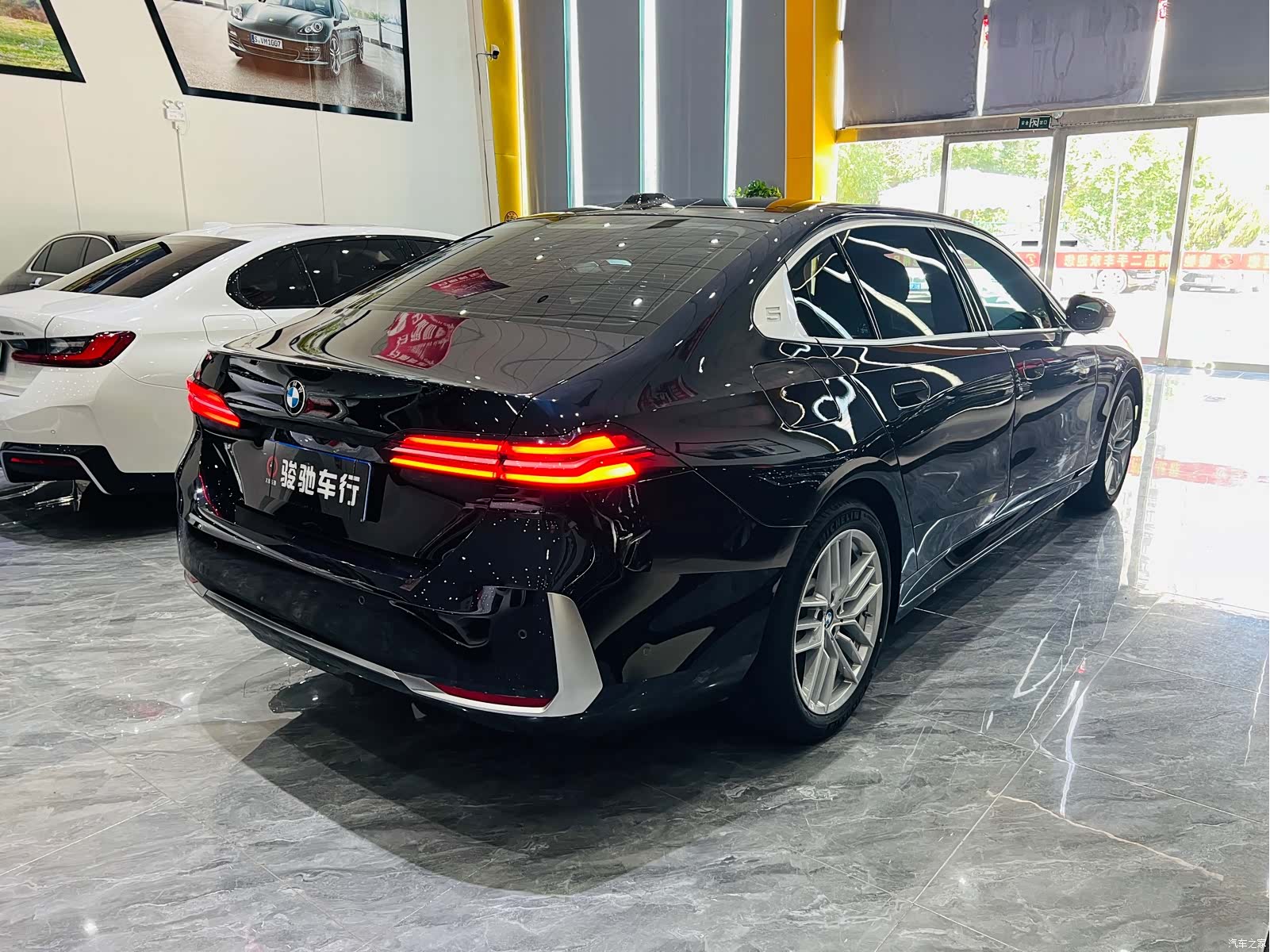 BMW 5 Series, 2024 7