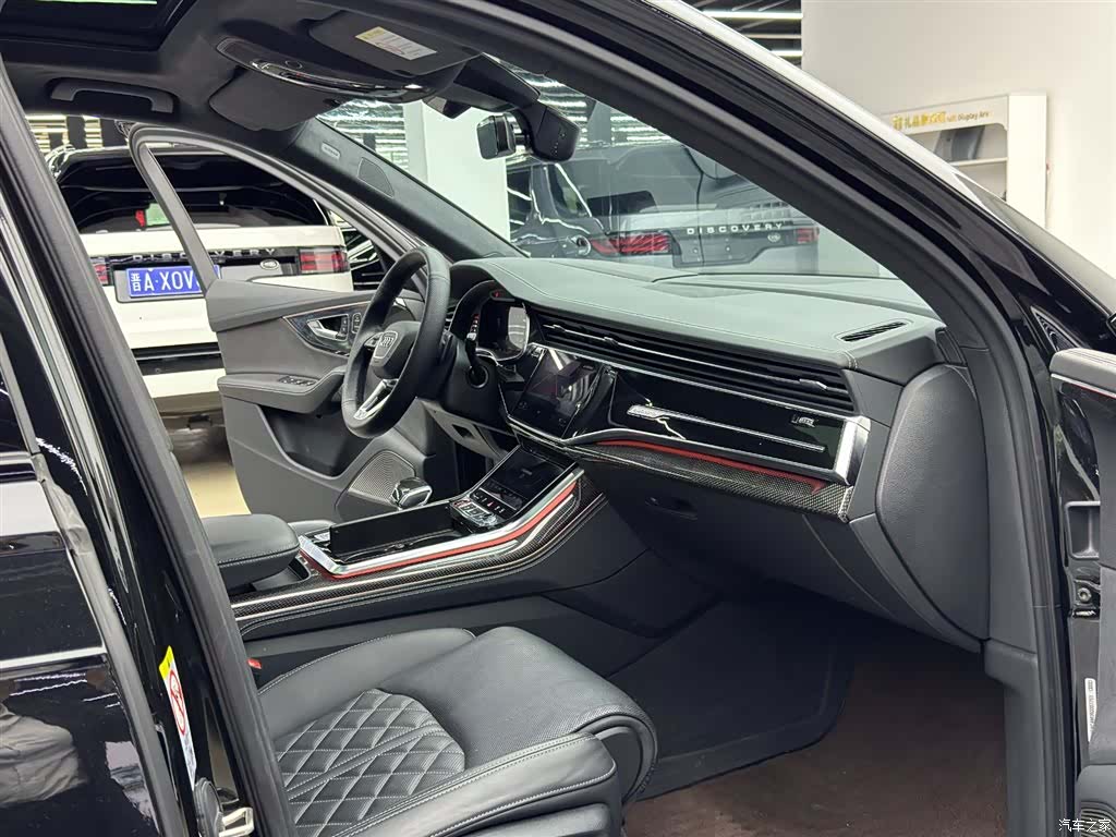 Audi Q7, 2024 8