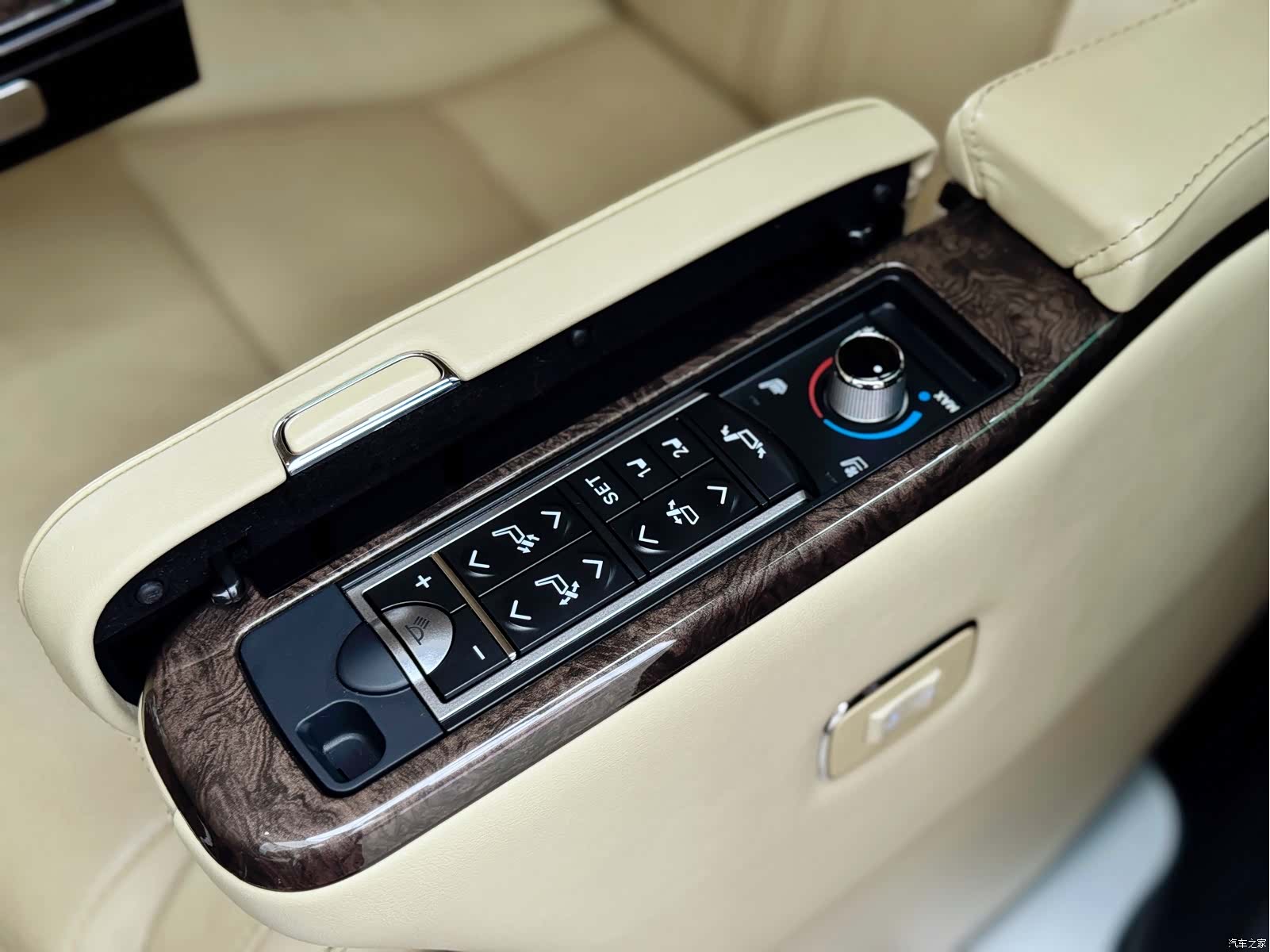 Toyota Alphard, 2021 18