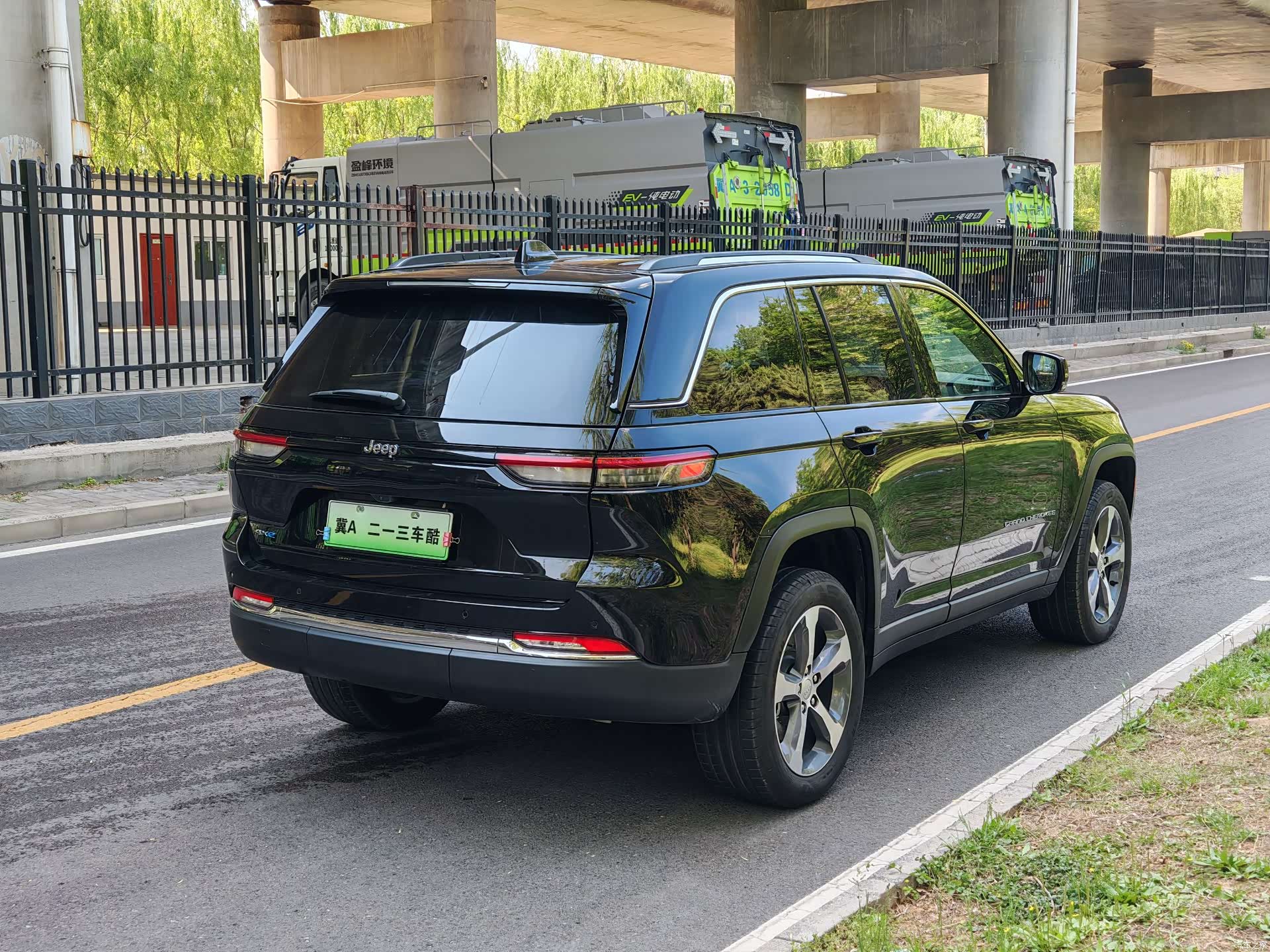 Jeep Grand Cherokee, 2025 16