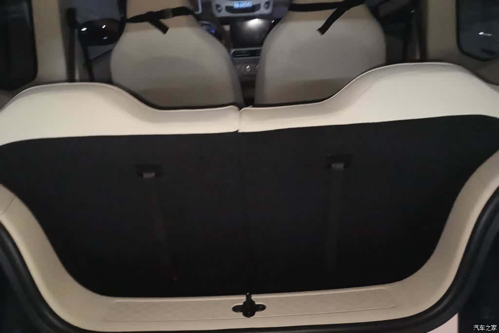 Wuling MINIEV, 2025 4