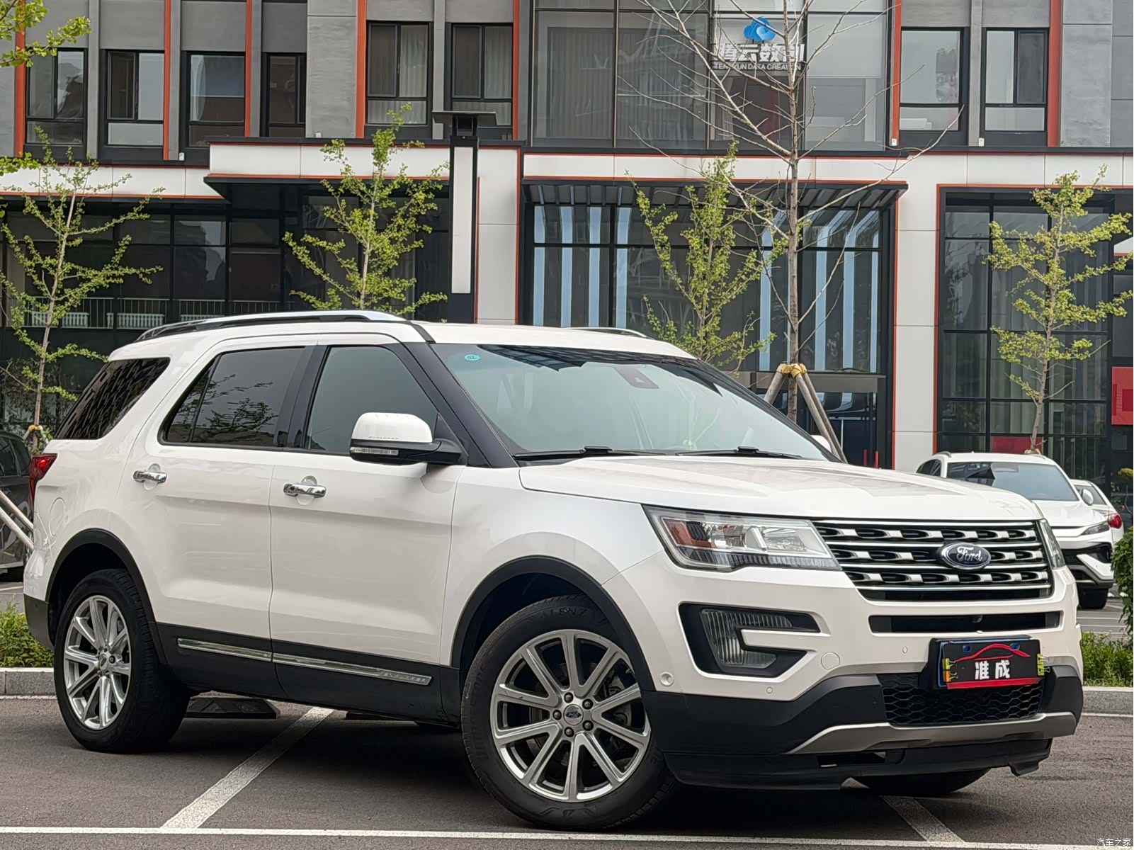 Ford Explorer, 2017 3