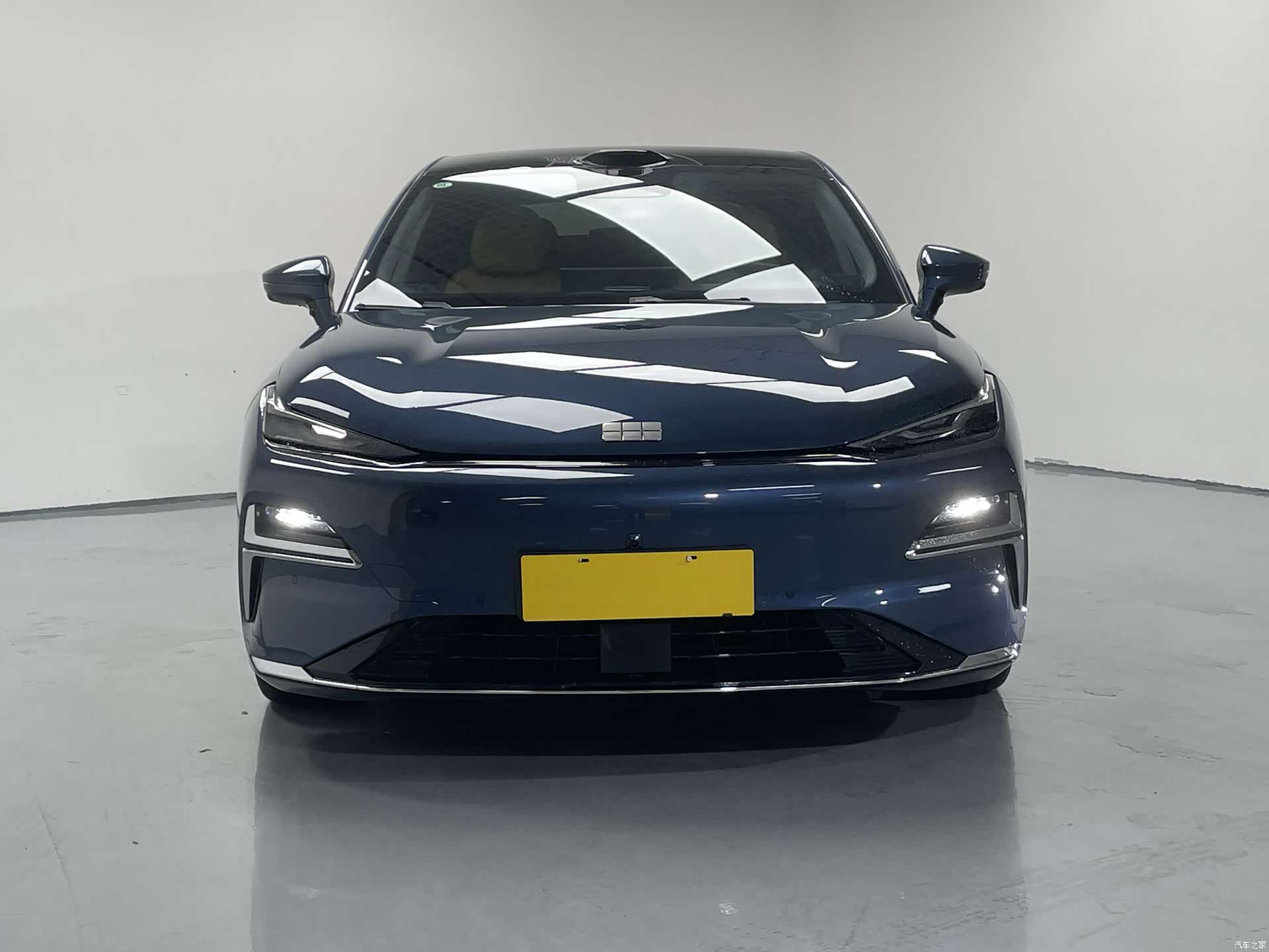 Geely 8, 2025 2
