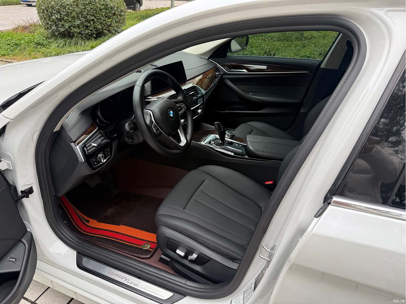 BMW 5 Series, 2018 все фото