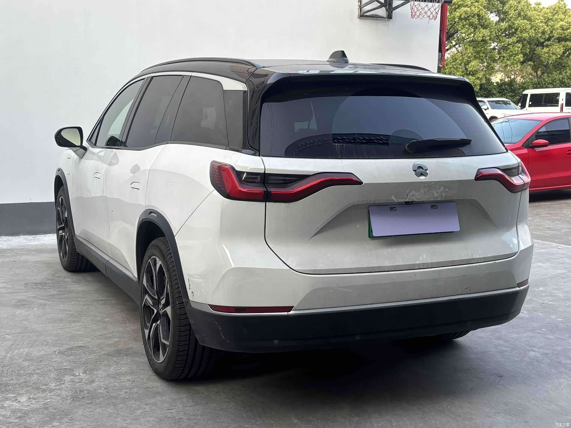 NIO ES8, 2021 7