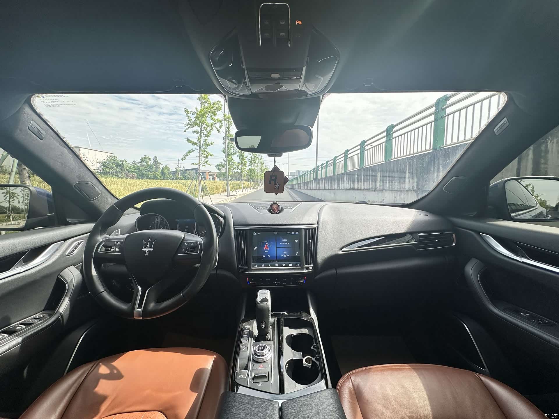 Maserati Levante, 2018 9