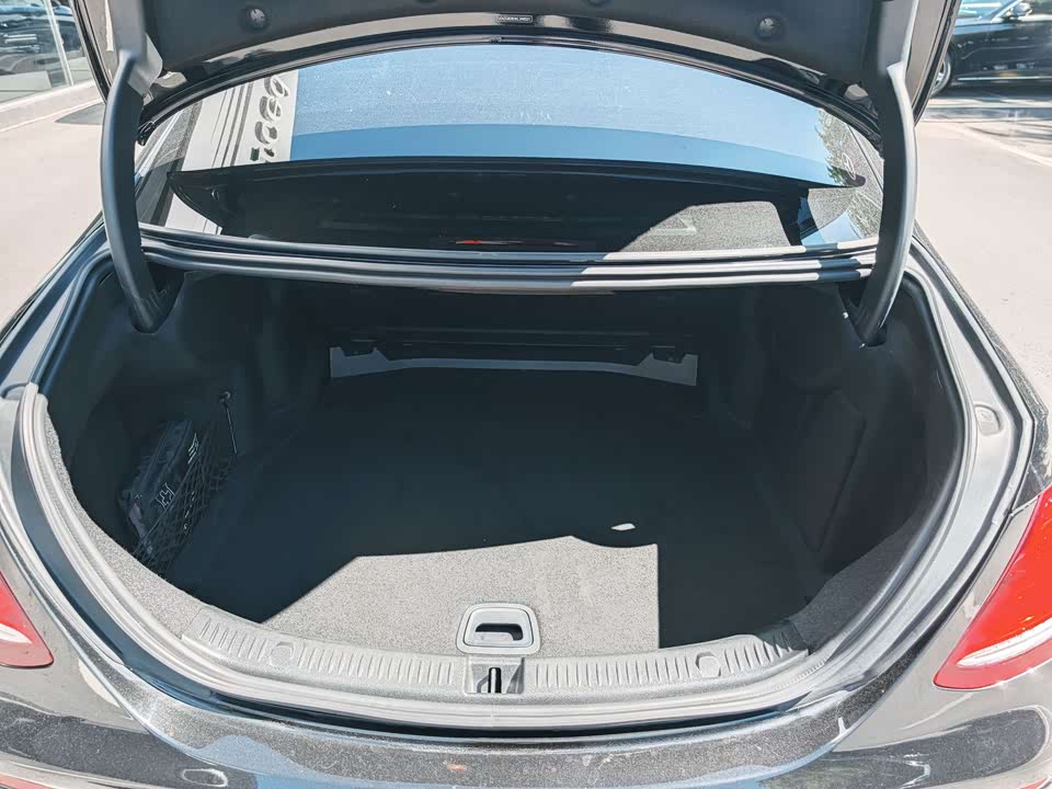 Mercedes-Benz E-class Mercedes-Benz E-class
