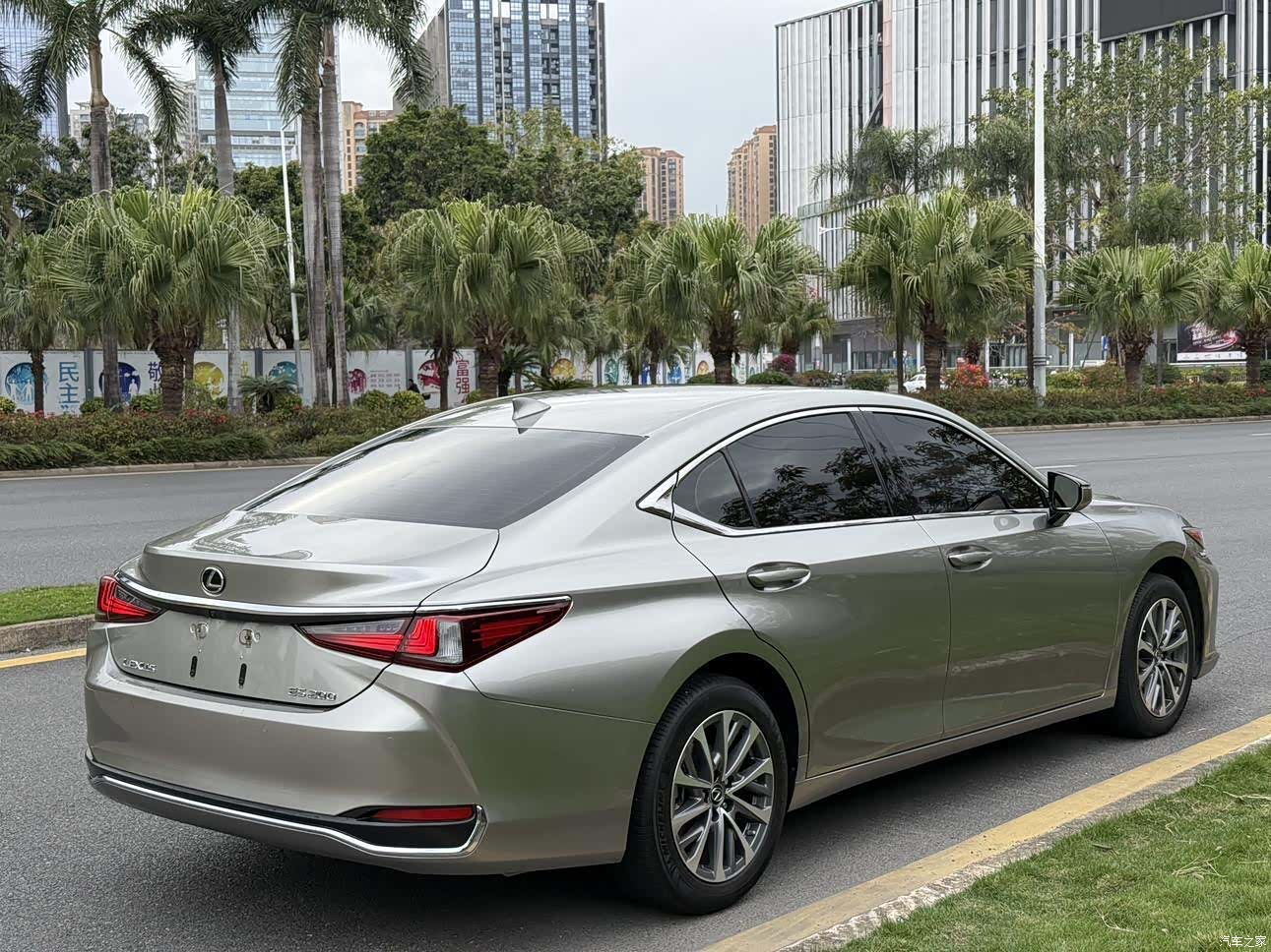 Lexus ES, 2024 2