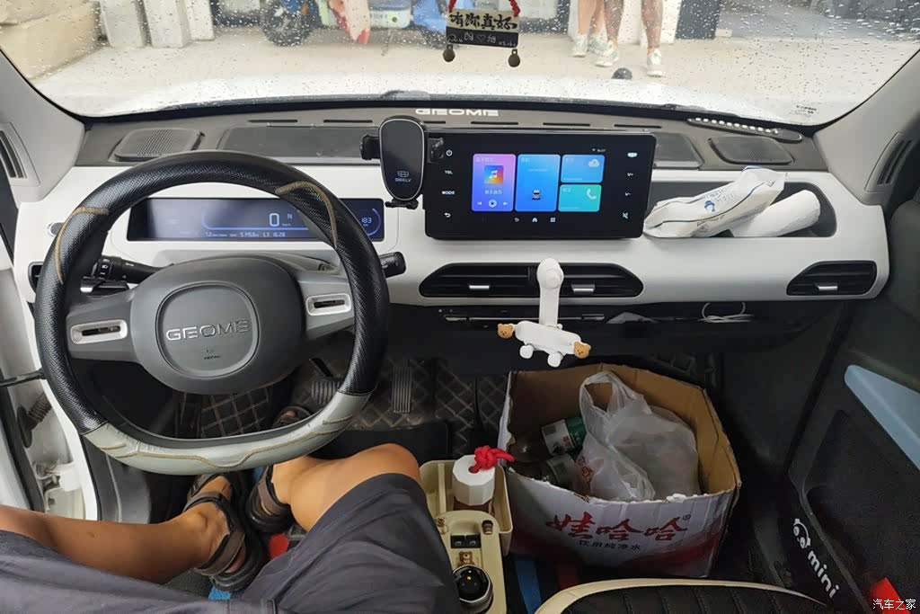 Geely Panda, 2025 12