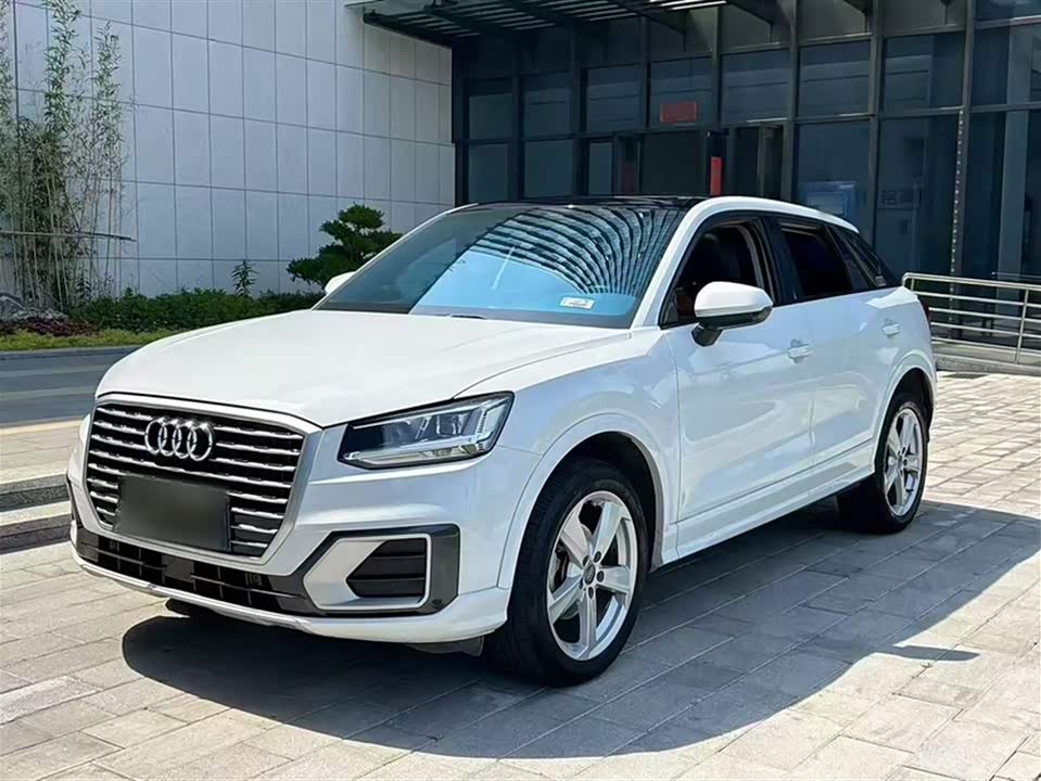 Audi Q2L