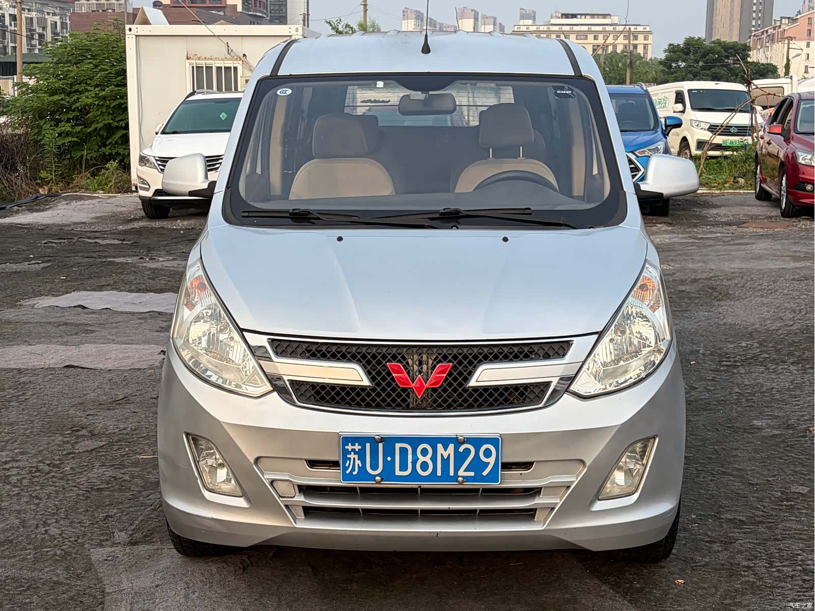 Wuling V, 2017 2