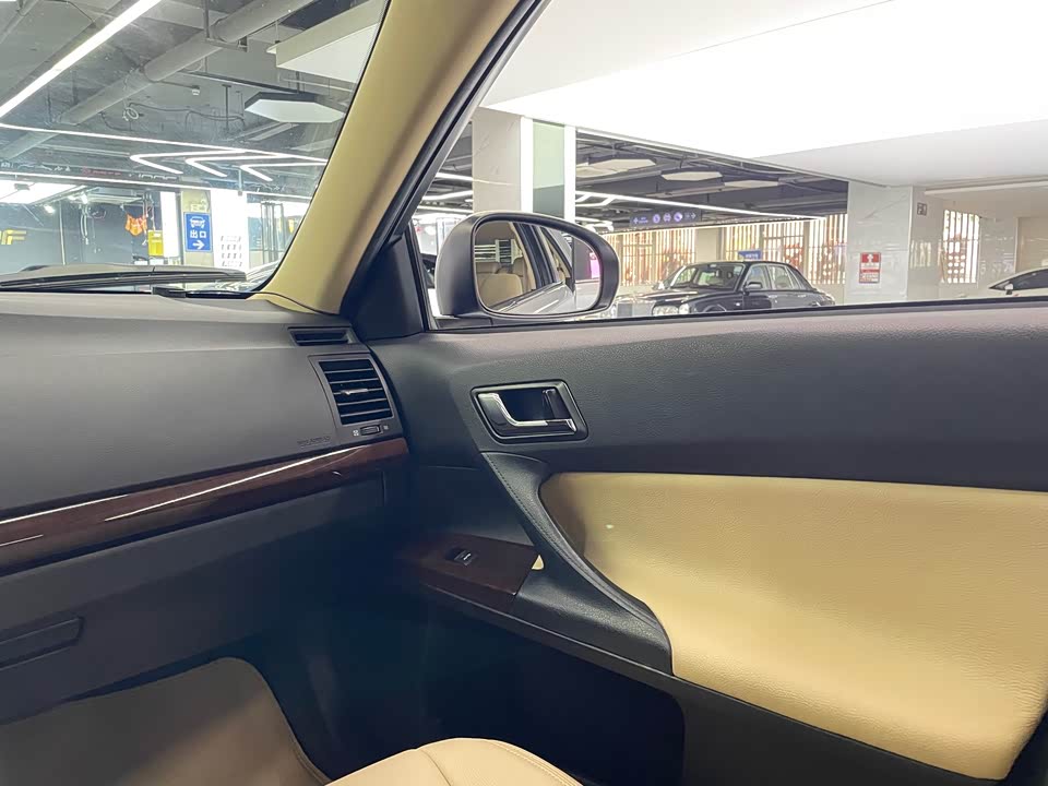 Toyota Reiz Toyota Reiz