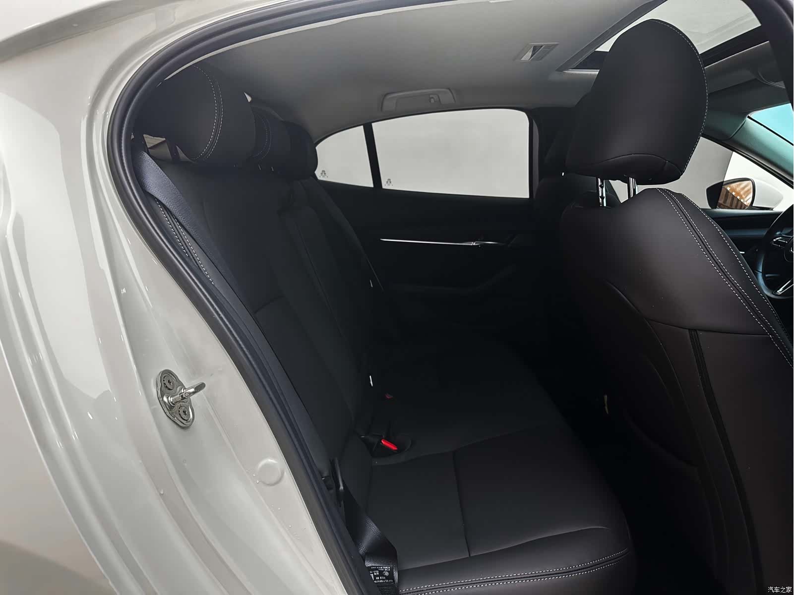Mazda Mazda3, 2022 15