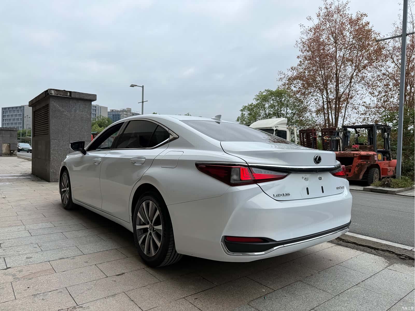 Lexus ES, 2019 6