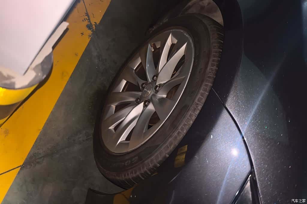 Tesla Model S, 2016 6