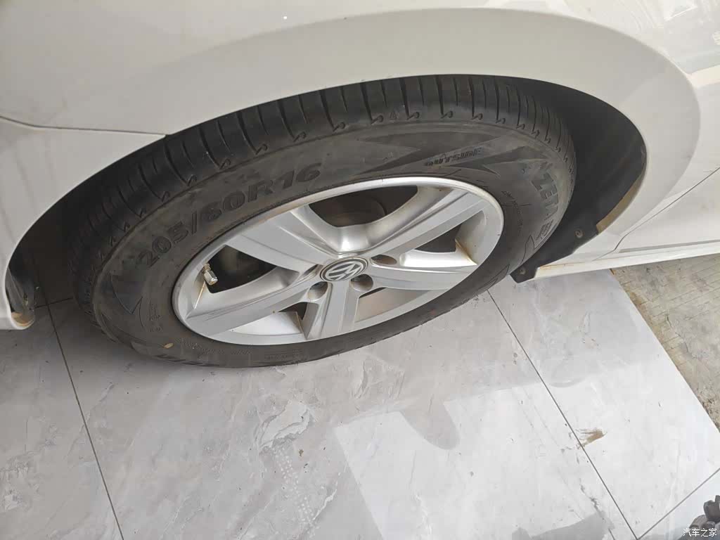 Volkswagen Lamando, 2016 25