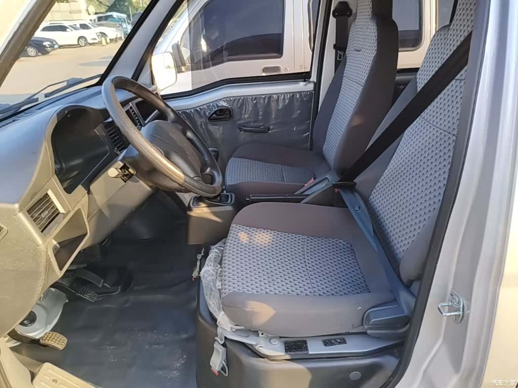 Wuling 5 7, 2025 15