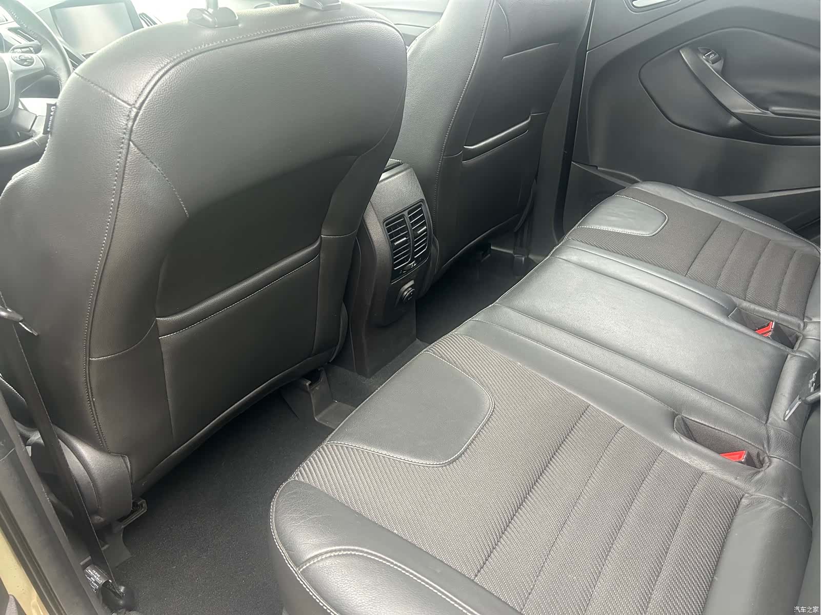 Ford Kuga, 2016 20