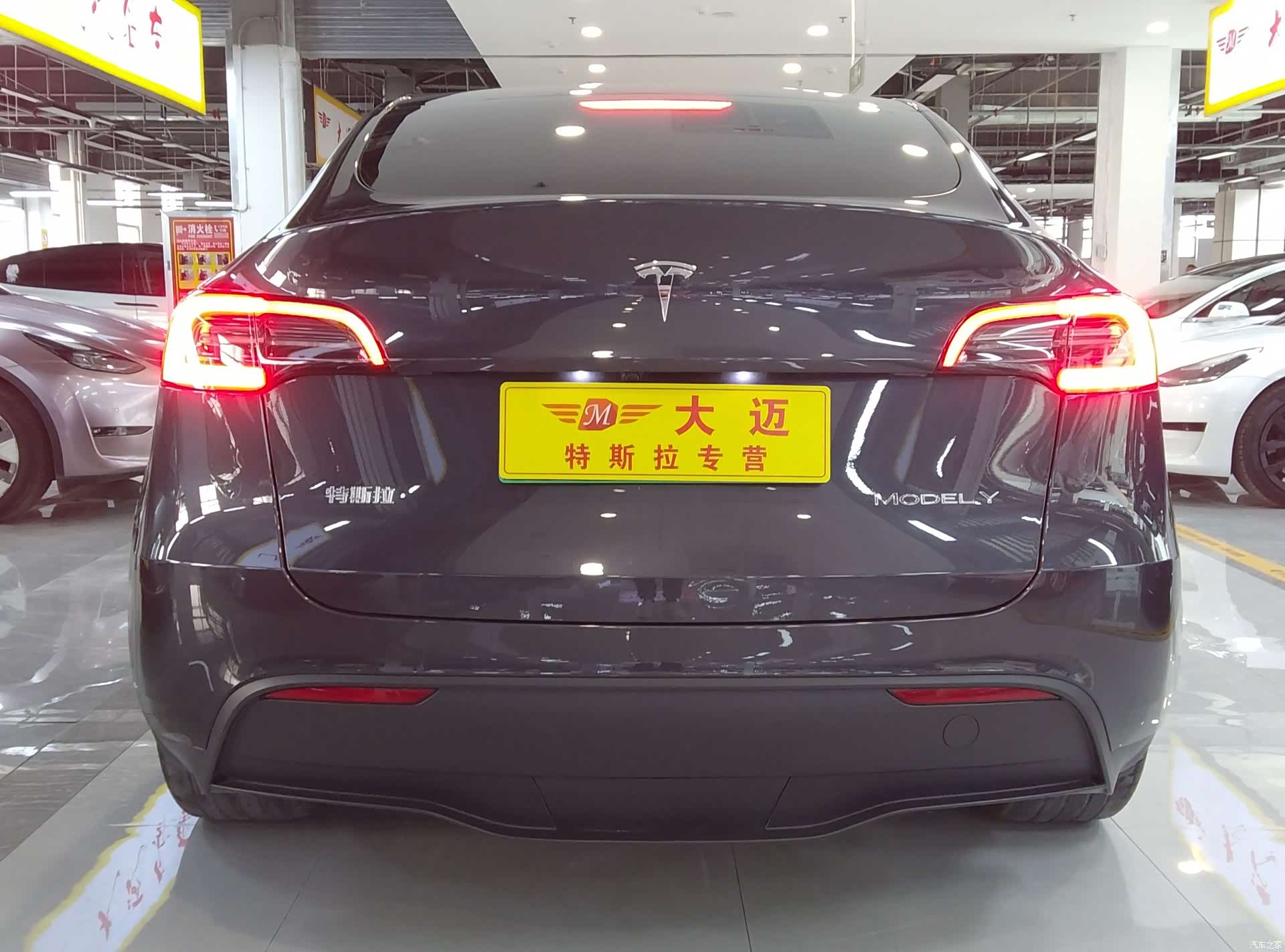 Tesla Model Y, 2024 7