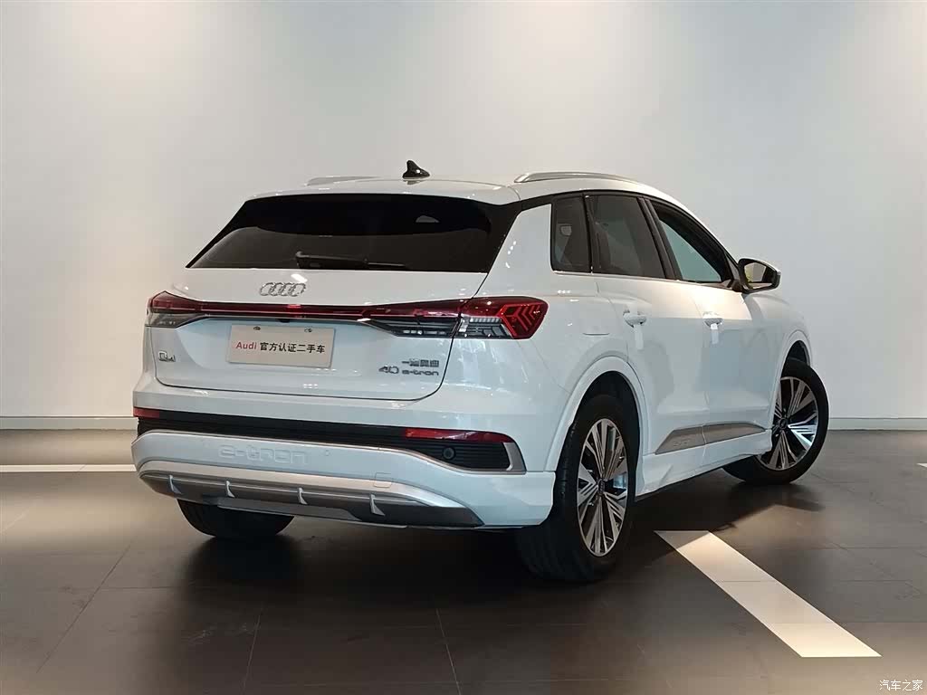 Audi Q4 e-tron, 2023 4