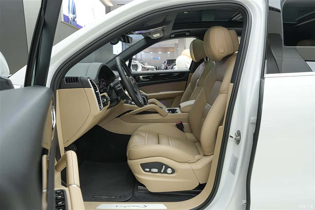 Porsche Cayenne, 2021 12