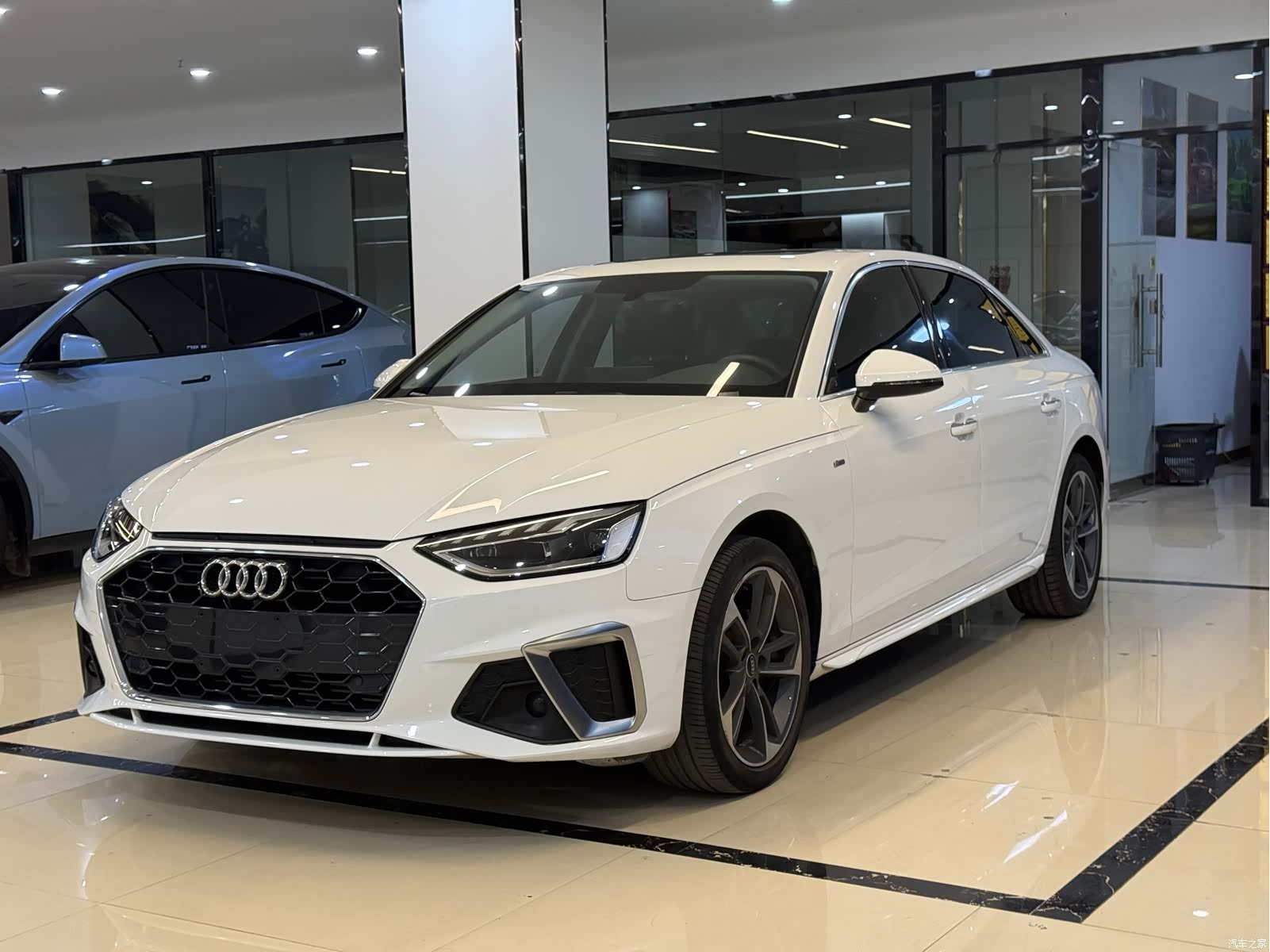 Audi A4L, 2023 1