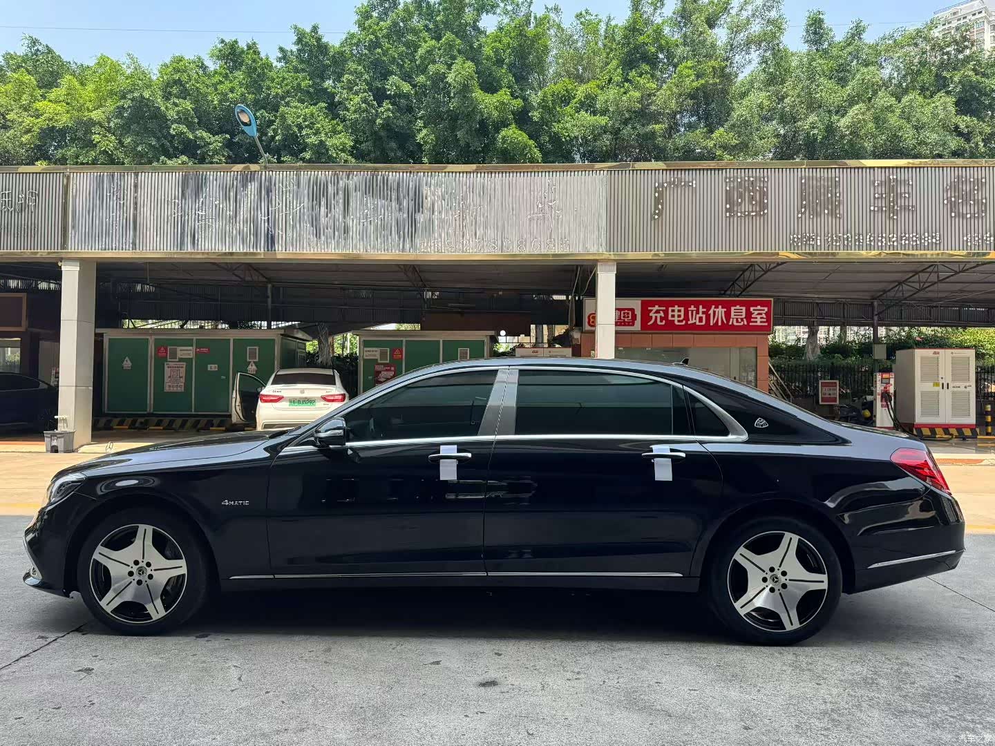 Maybach S-Class, 2016 3