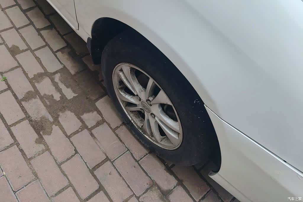 BYD F3, 2016 6