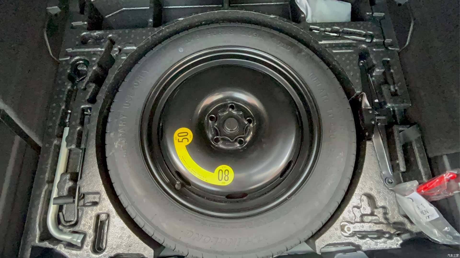Audi Q3, 2022 11