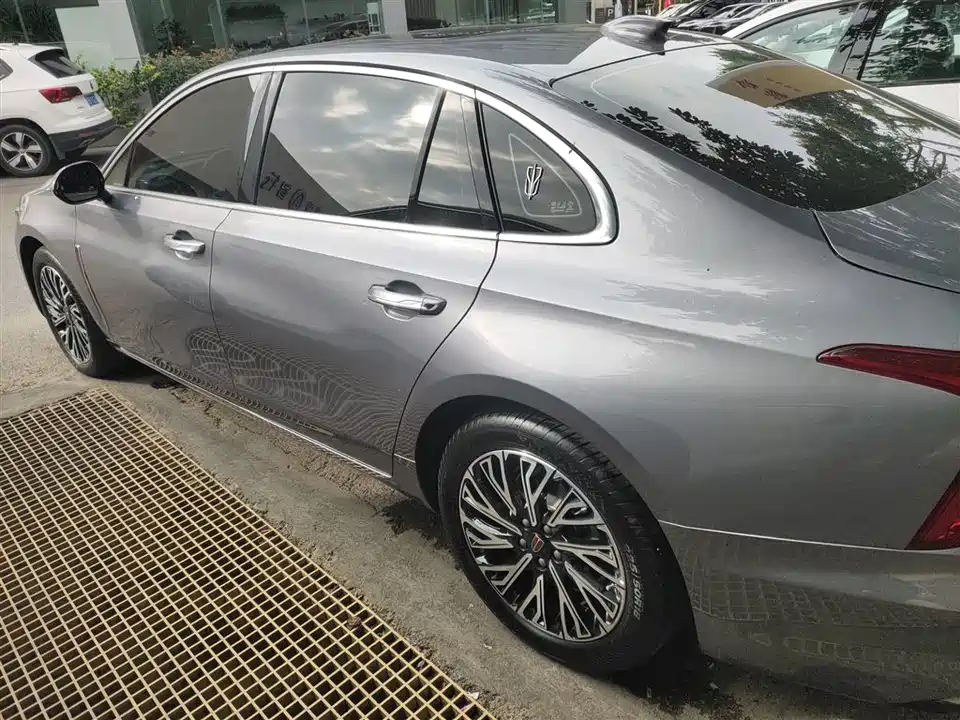 Hongqi H5