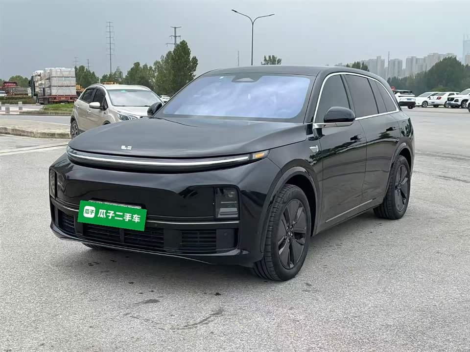 Li Auto Ideal L8