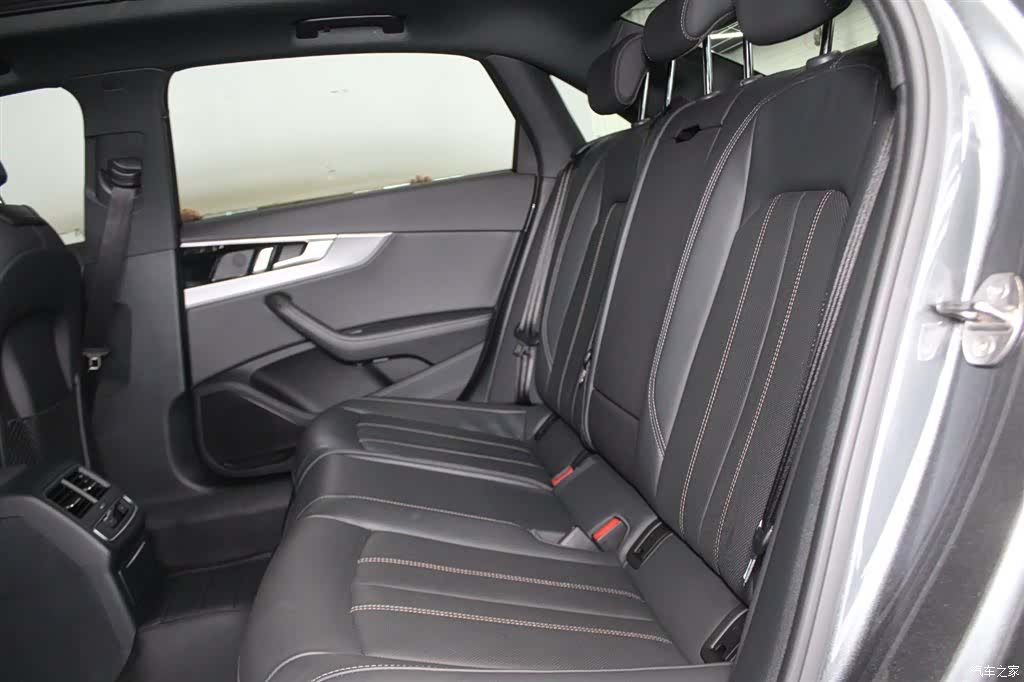 Audi A4L, 2024 10