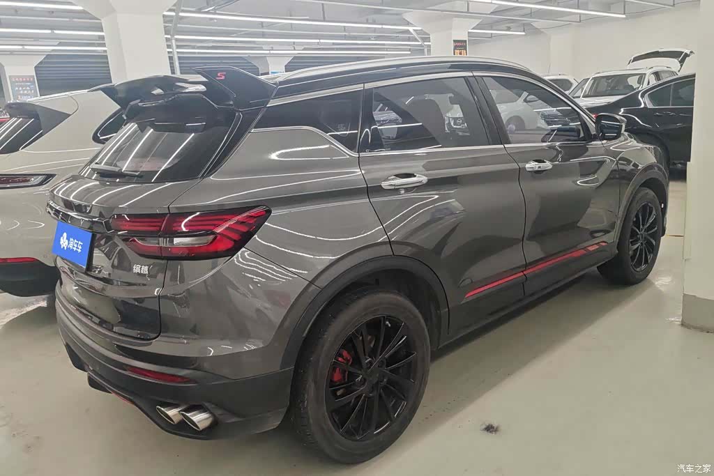 Geely Coolray, 2022 3