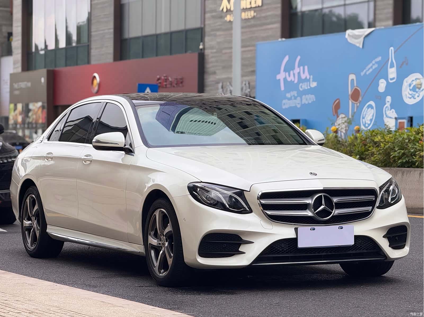 Mercedes-Benz E-Class, 2018 4