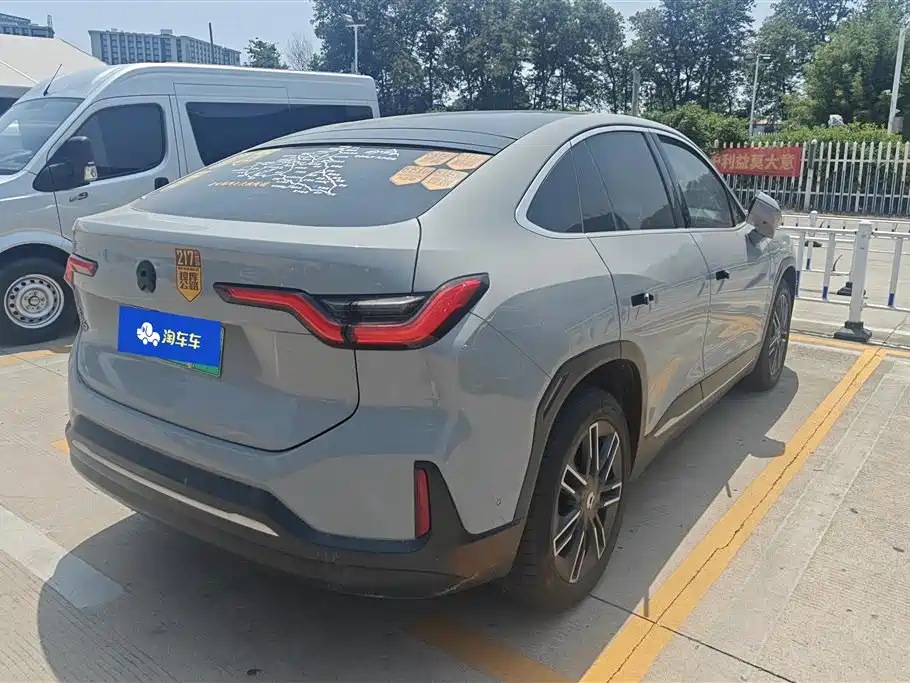 NIO EC6