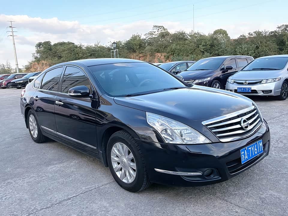 Nissan Teana