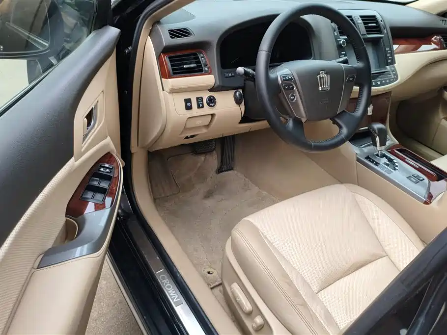 Toyota crown Toyota crown