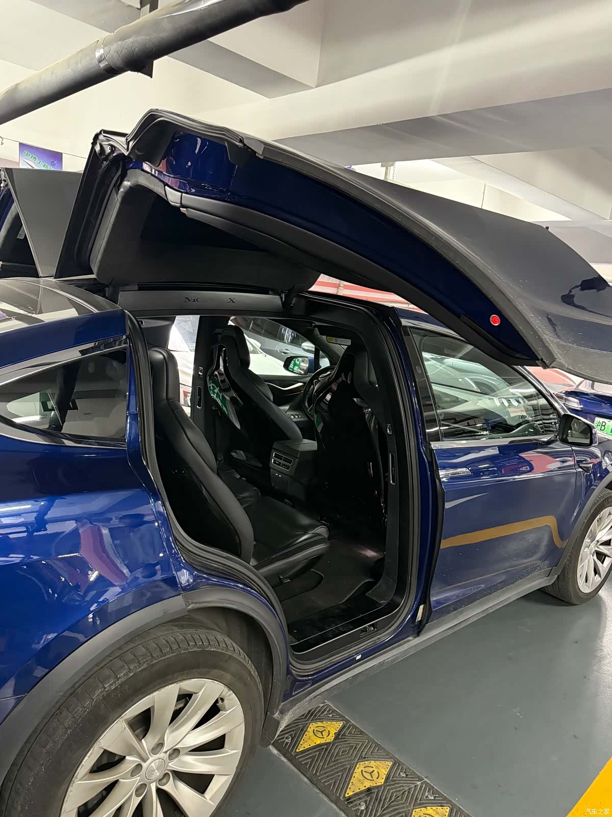 Tesla Model X, 2017 8
